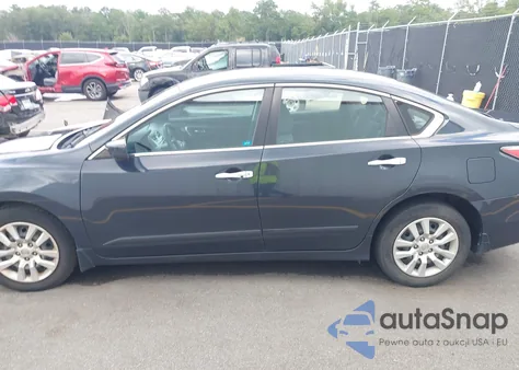 2015 Nissan Altima 2.5 S из США, поврежденный, VIN 1N4AL3AP4FN888942